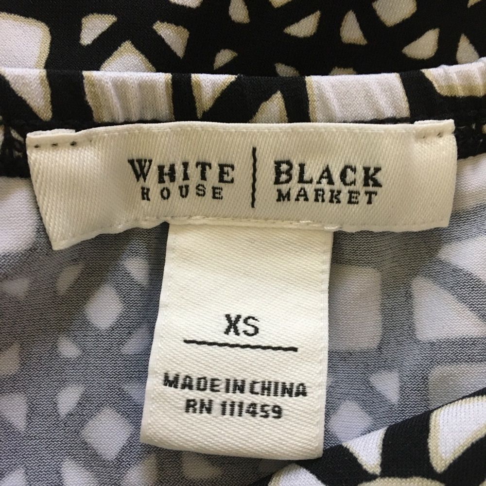Black & White Graphic Print Sleeveless Halter top White House Black Market XS - Picture 5 of 5